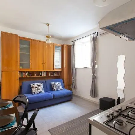 Little Apartamento